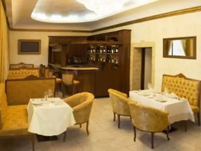 Optima Collection Podil Plaza Hotel