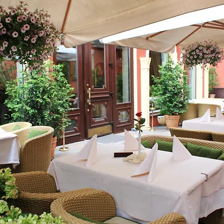 Hotel Optima Collection Podil Plaza 4*