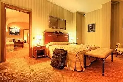 Optima Collection Podil Plaza Hotel