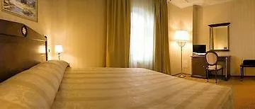 Optima Collection Podil Plaza 4*