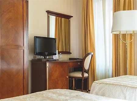 Optima Collection Podil Plaza 4* Kiev