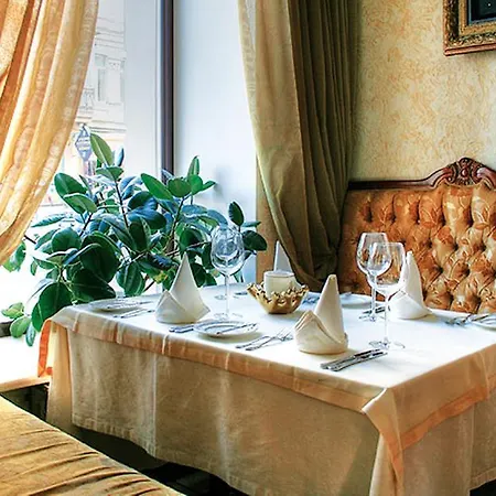 Optima Collection Podil Plaza Hotel