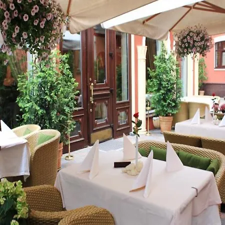 Hotel Optima Collection Podil Plaza 4*